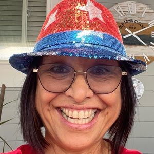 Meet your Posher, Veronica